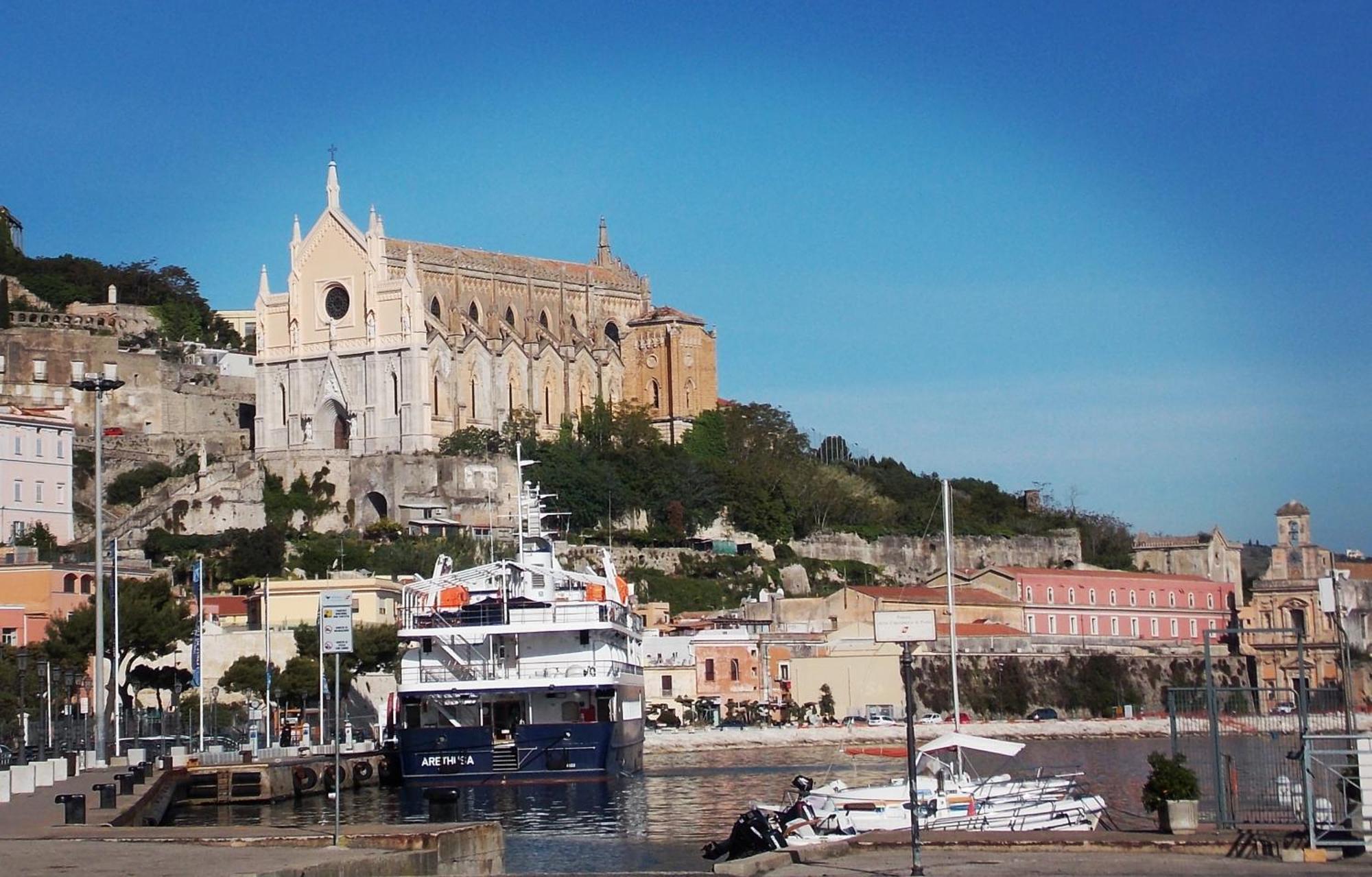 Oltre Il Mare Guest House Гаэта Экстерьер фото