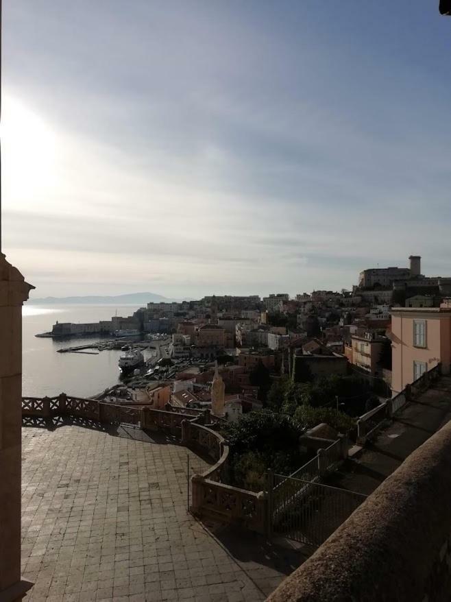 Oltre Il Mare Guest House Гаэта Экстерьер фото